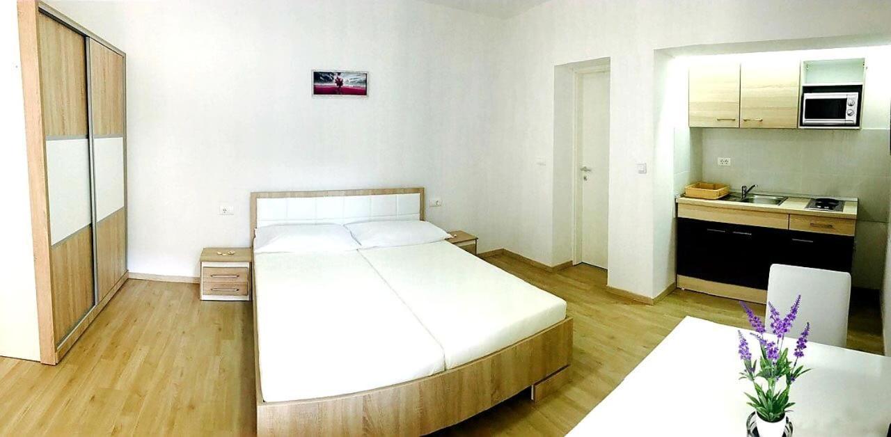 Apartmani Maki โอมิช ภายนอก รูปภาพ